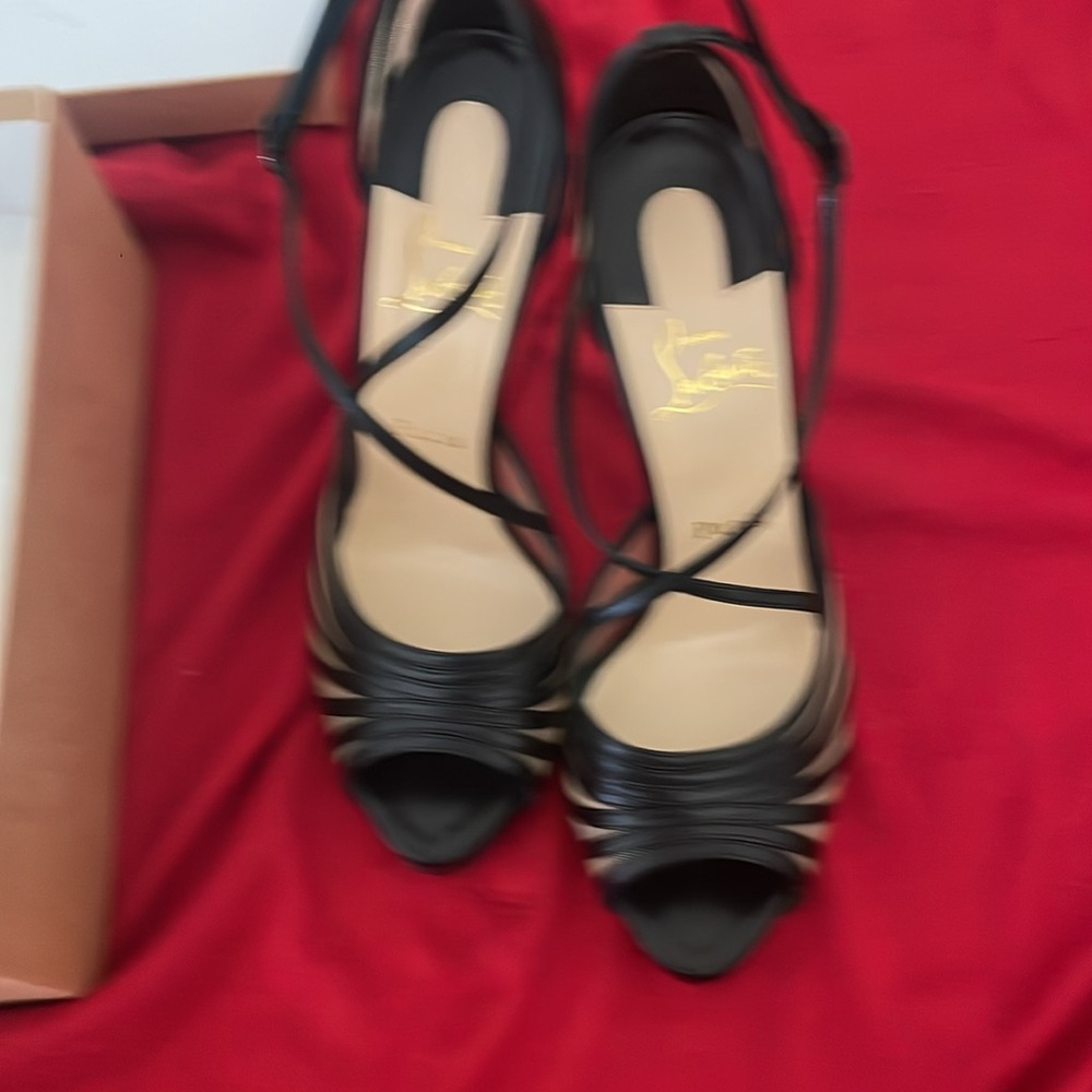 Black Christian louboutin